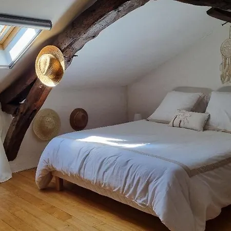 Et D'hotes Aux Charlots * Lagarde-Hachan