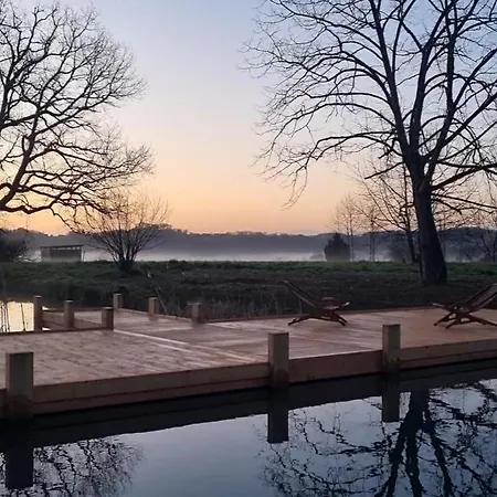 Et D'hotes Aux Charlots Lagarde-Hachan