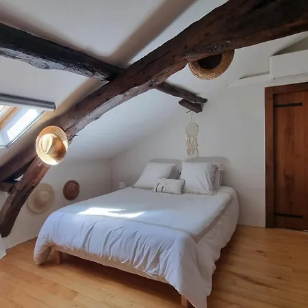 Hétvégi ház Et D'hotes Aux Charlots
