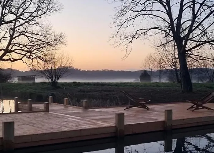 Et D'hotes Aux Charlots Lagarde-Hachan